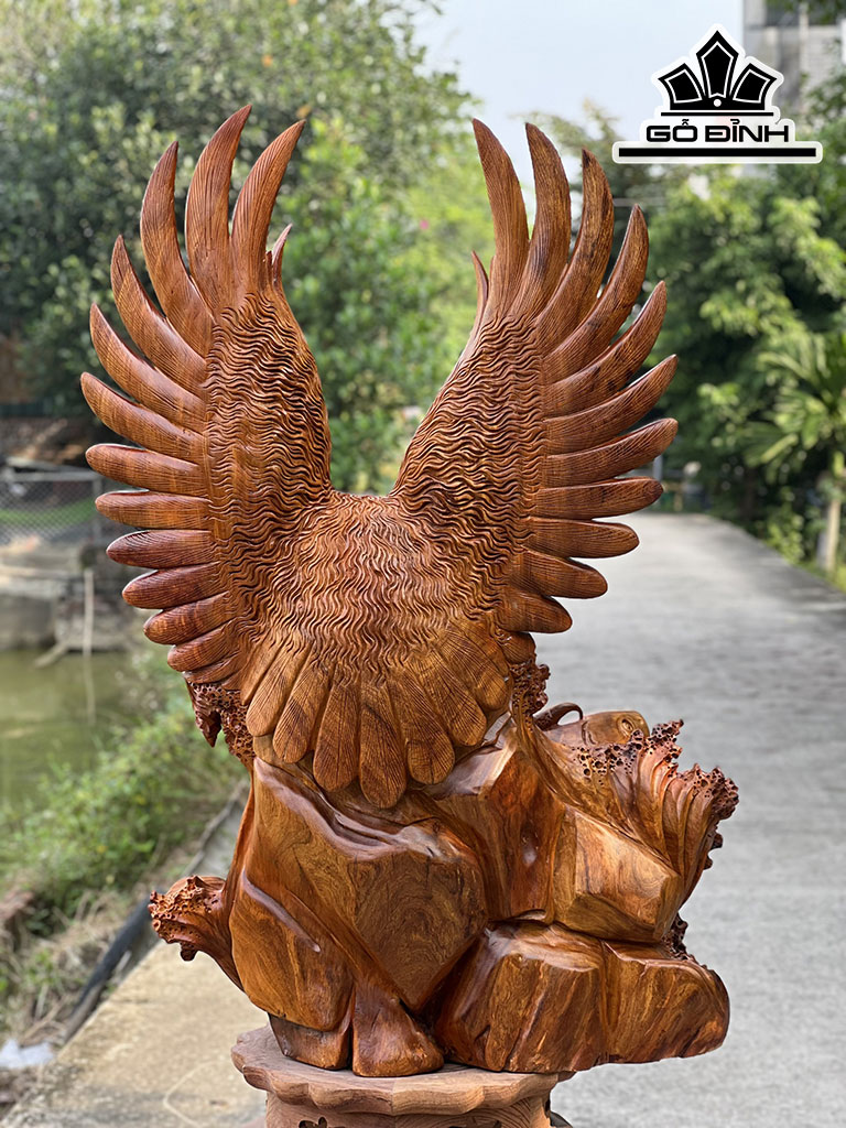 Tượng Đại Bàng Săn Mồi Gỗ Hương Cao 88 Ngang 60 Sâu 28 (cm)