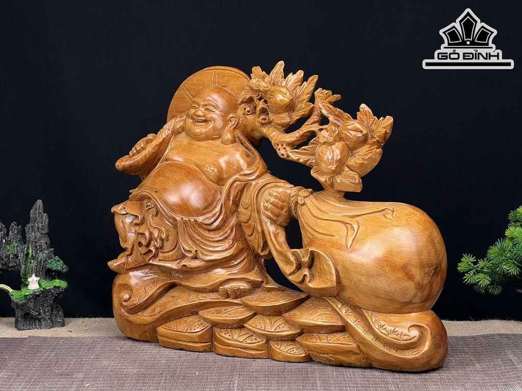 Tượng Phật Di Lặc Gỗ Ngọc Am Cao 35 Ngang 43 Sâu 15 (cm)