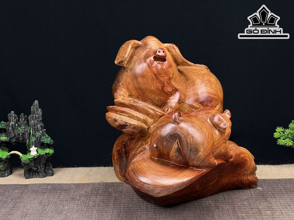 Tượng Heo Gỗ Hương Cao 32 Ngang 48 Sâu 32 (cm)