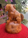 Tượng Chó Gỗ Hương Cao 48 Ngang 38 Sâu 34 (cm)