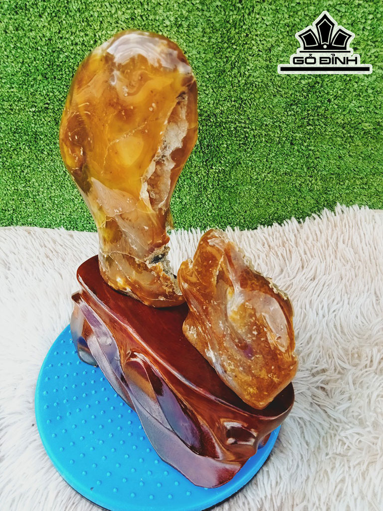 Tác Phẩm Gỗ Hóa Ngọc Cao 30 Ngang 21 (cm) 2,8kg