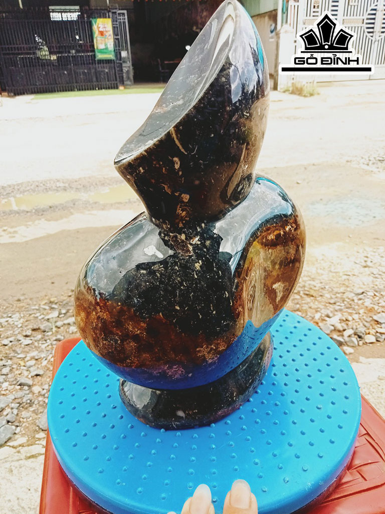 Tác Phẩm Gỗ Hóa Thạch Cao 27 Ngang 18 (cm) 4,6kg