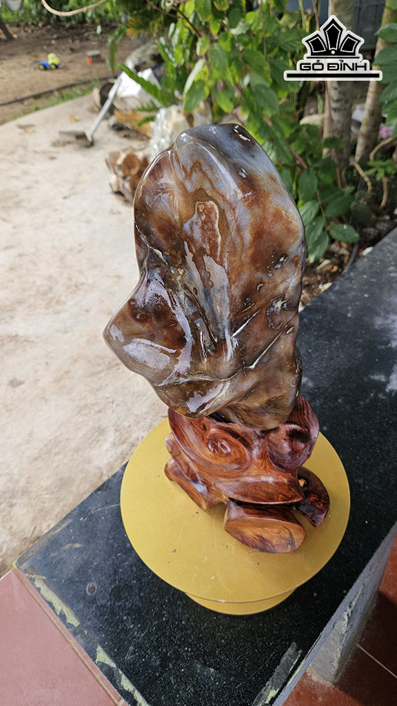 Viên Đá Mã Não Cao 46 Ngang 18 (cm) 11kg