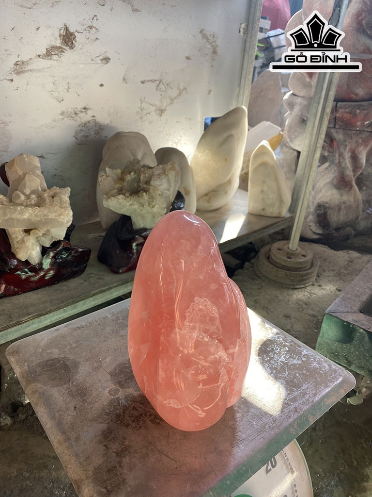 Tác Phẩm Đá Thạch Anh Hồng 5kg
