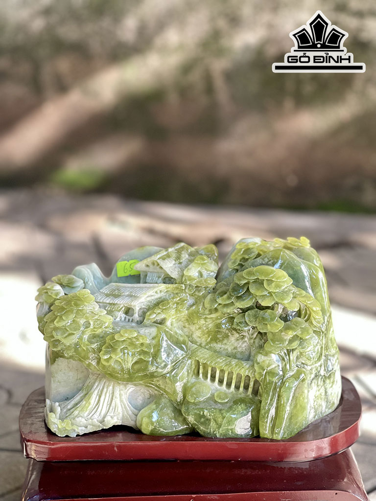 Tác Phẩm Non Sơn Gấm Vóc Đá Sapentine Cao 37 Ngang 32 (cm) 9kg