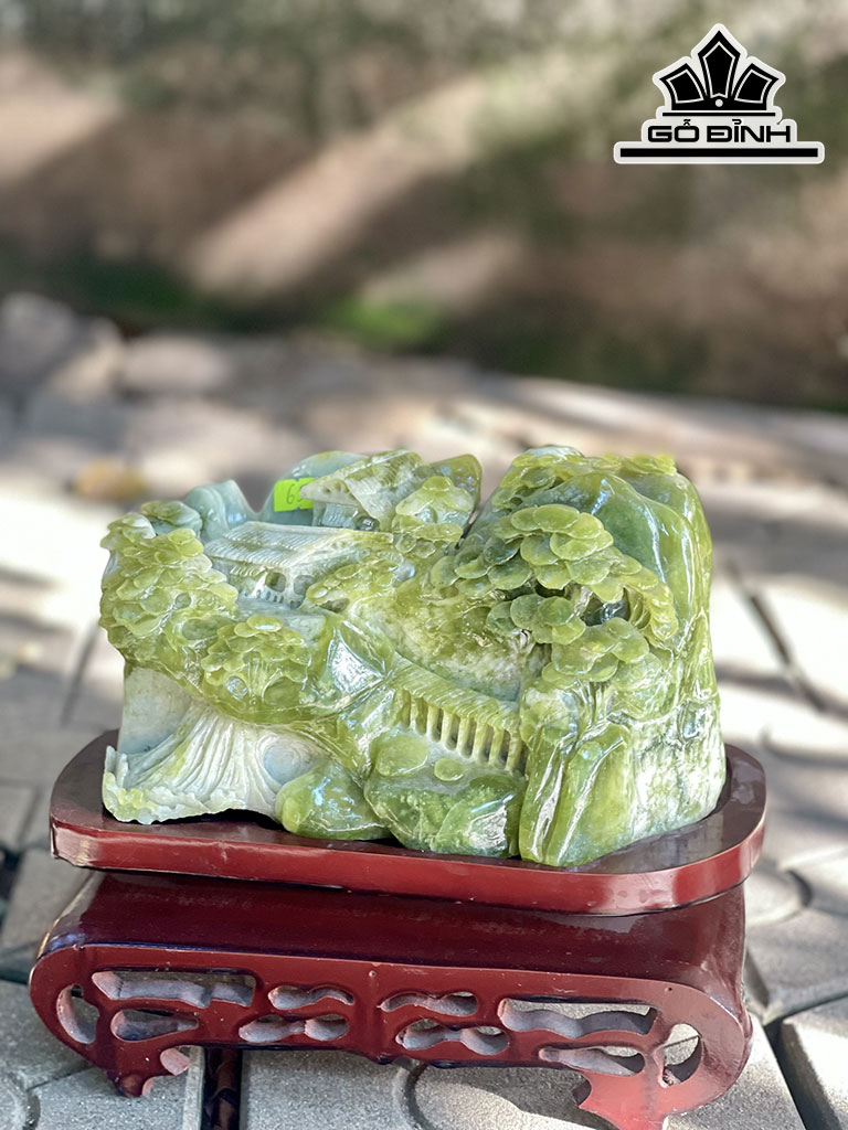 Tác Phẩm Non Sơn Gấm Vóc Đá Sapentine Cao 37 Ngang 32 (cm) 9kg