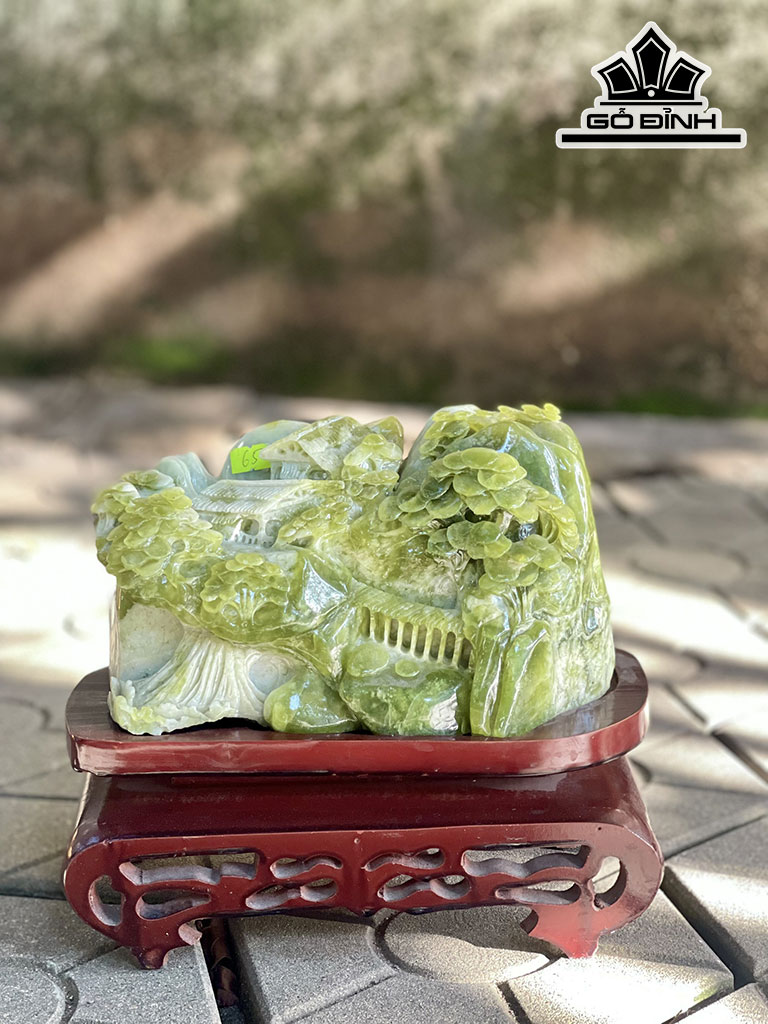 Tác Phẩm Non Sơn Gấm Vóc Đá Sapentine Cao 37 Ngang 32 (cm) 9kg