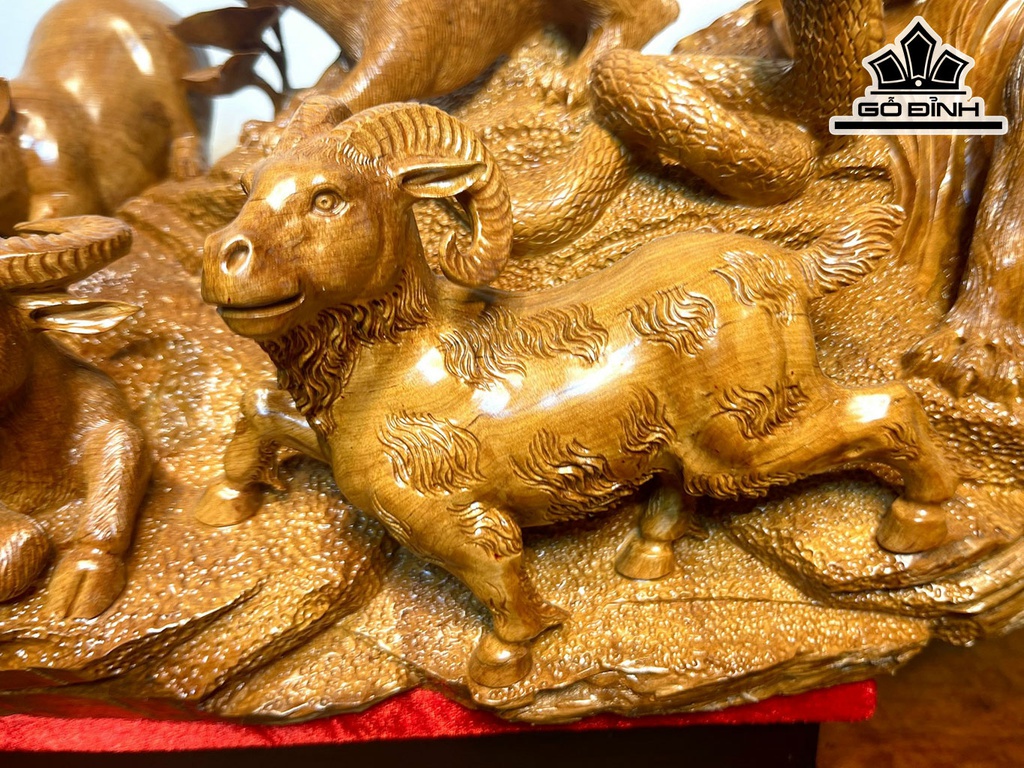 Bộ 12 Con Giáp Gỗ Bách Xanh Cao 38 Ngang 108 Sâu 22 (cm)