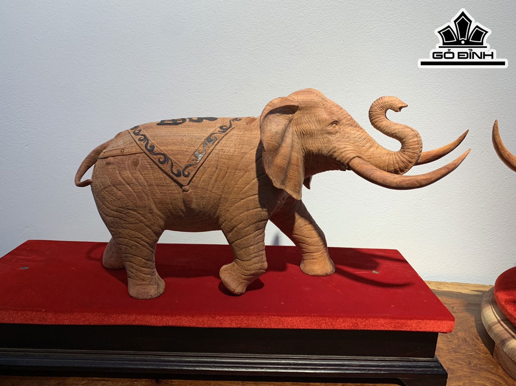 Đôi Voi Gỗ Hương Cao 35-38 Ngang 40-38 Sâu 17-16 (cm)