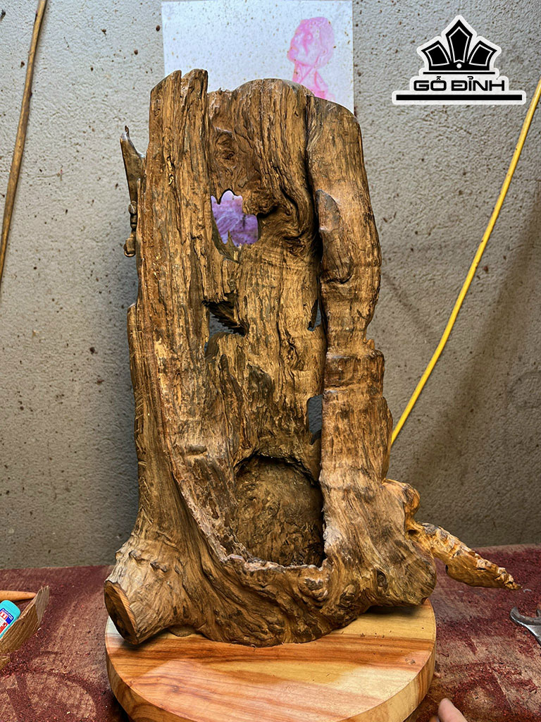 Tượng Rồng Phong Thủy Gỗ Nu Trắc Cao 40 Ngang 30 Sâu 21 (cm)