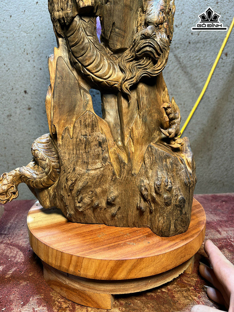 Tượng Rồng Phong Thủy Gỗ Nu Trắc Cao 40 Ngang 30 Sâu 21 (cm)