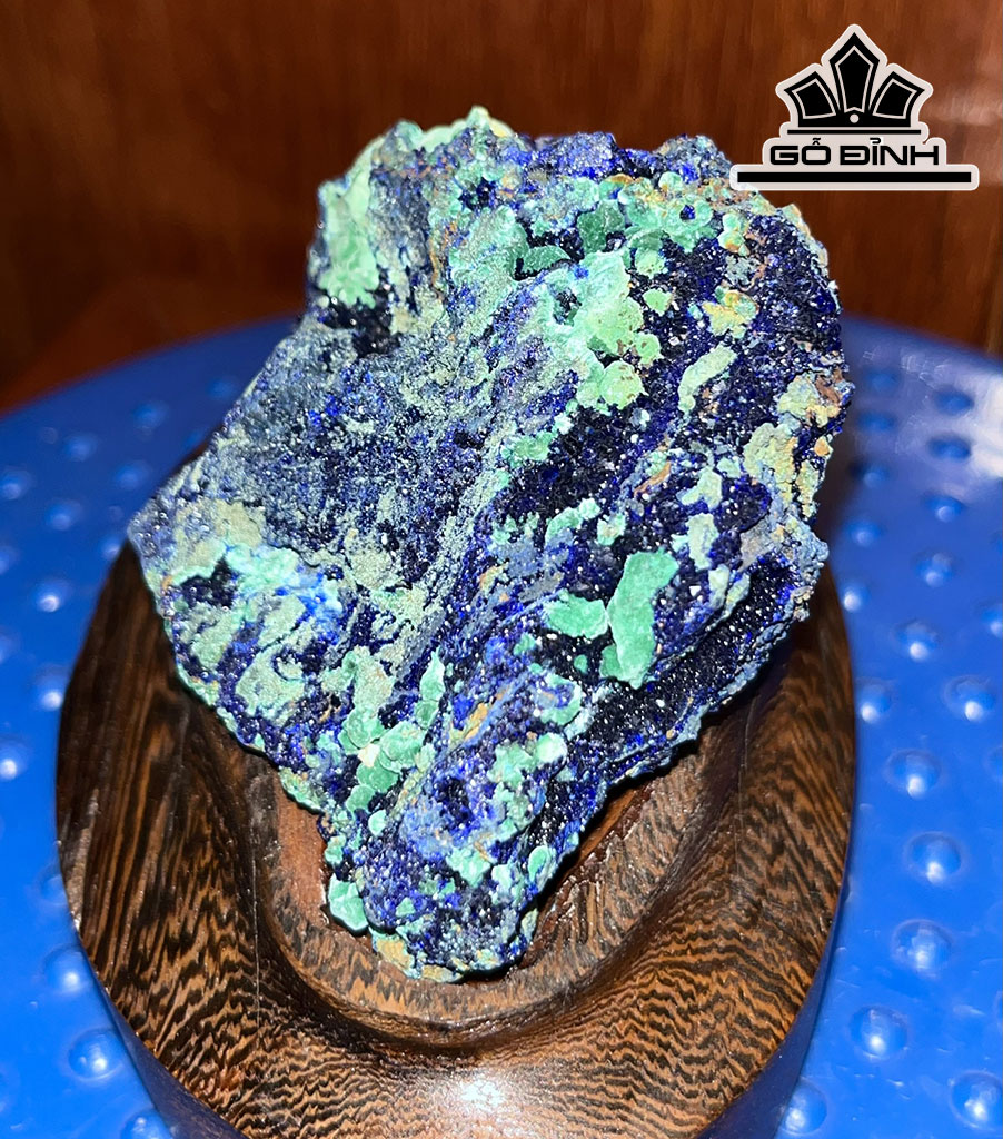 Tác Phẩm Đá Malachite Cao 8 Ngang 12 (cm)  0.53kg