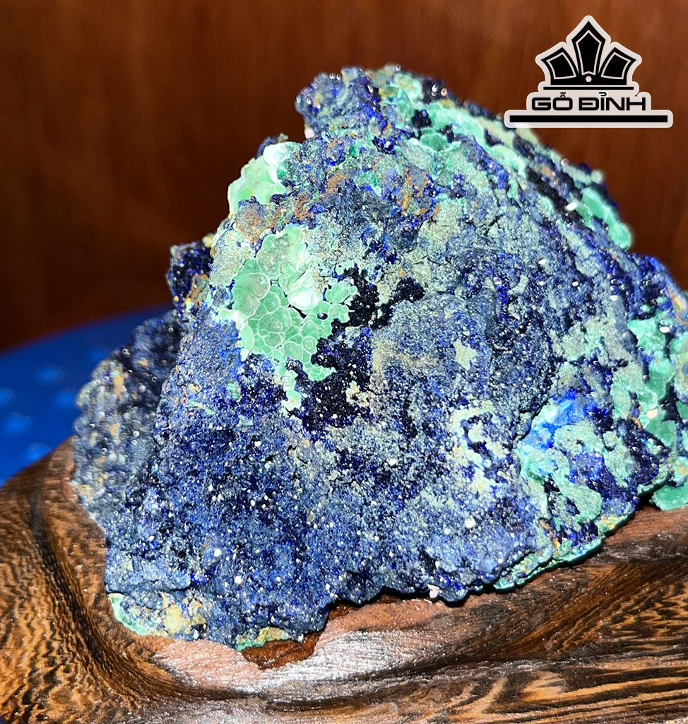 Tác Phẩm Đá Malachite Cao 8 Ngang 12 (cm)  0.53kg