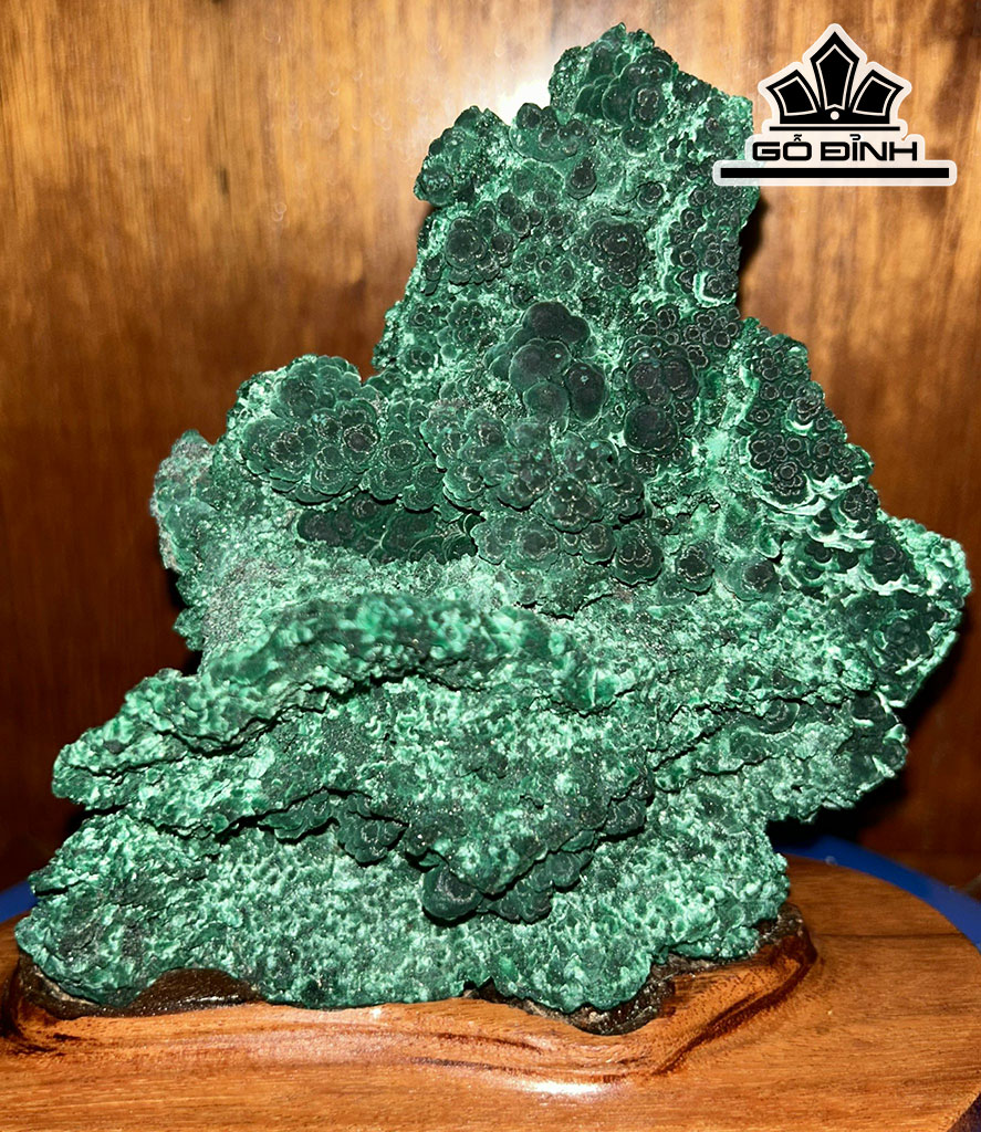 Tác Phẩm Đá Malachite Cao 16 Ngang 15 (cm)  1,04kg
