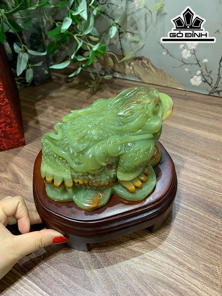 Tác Phẩm Đá Onyx Cao 15 Ngang 17 (cm) 2,65kg