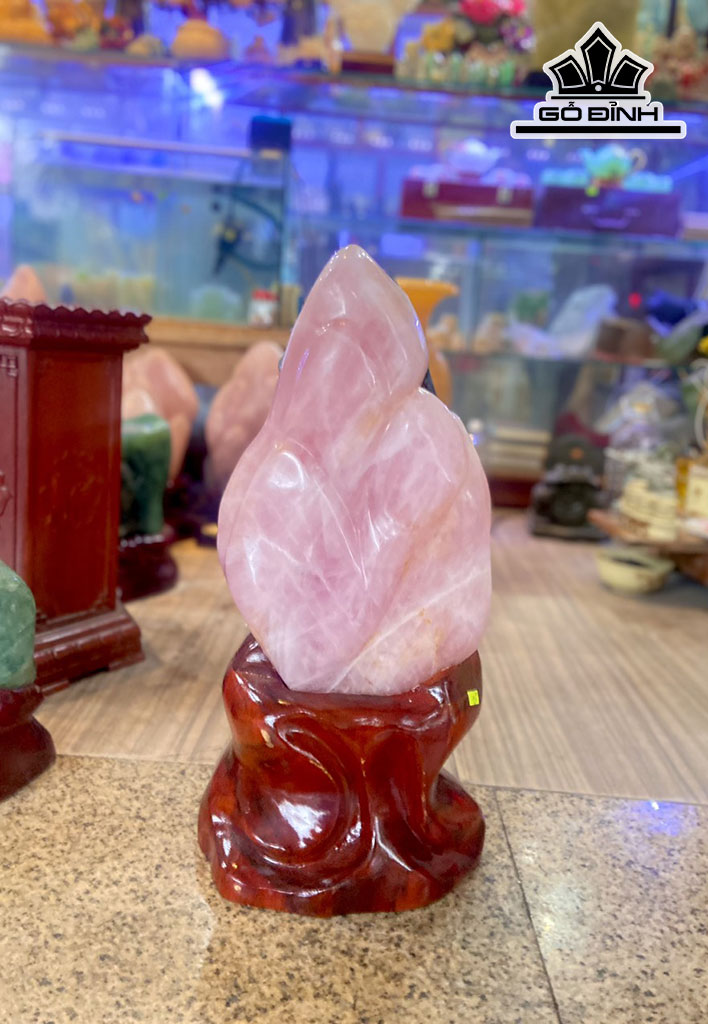 Đá Cảnh Đá Thạch Anh Hồng Cao 58 Ngang 27 (cm) 17,4