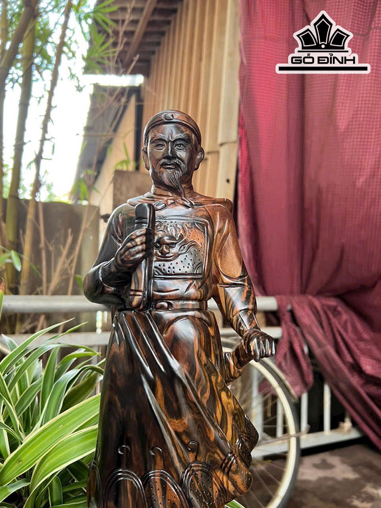 Tượng Thiềm Thừ Gỗ Mun Đuôi Công Cao 43 Ngang 43 Sâu 28 (cm)