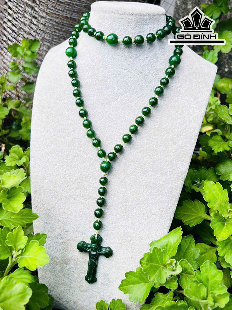 Chuỗi  Mân Côi Đá Ngọc Bích (Nephrite Jade)