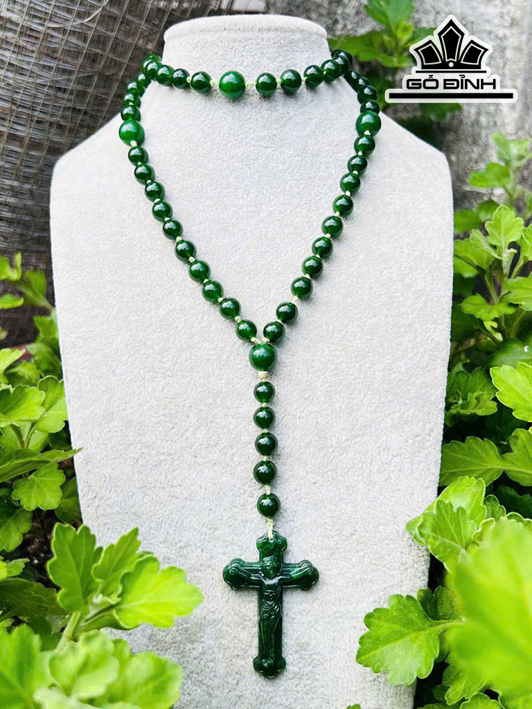 Chuỗi  Mân Côi Đá Ngọc Bích (Nephrite Jade)