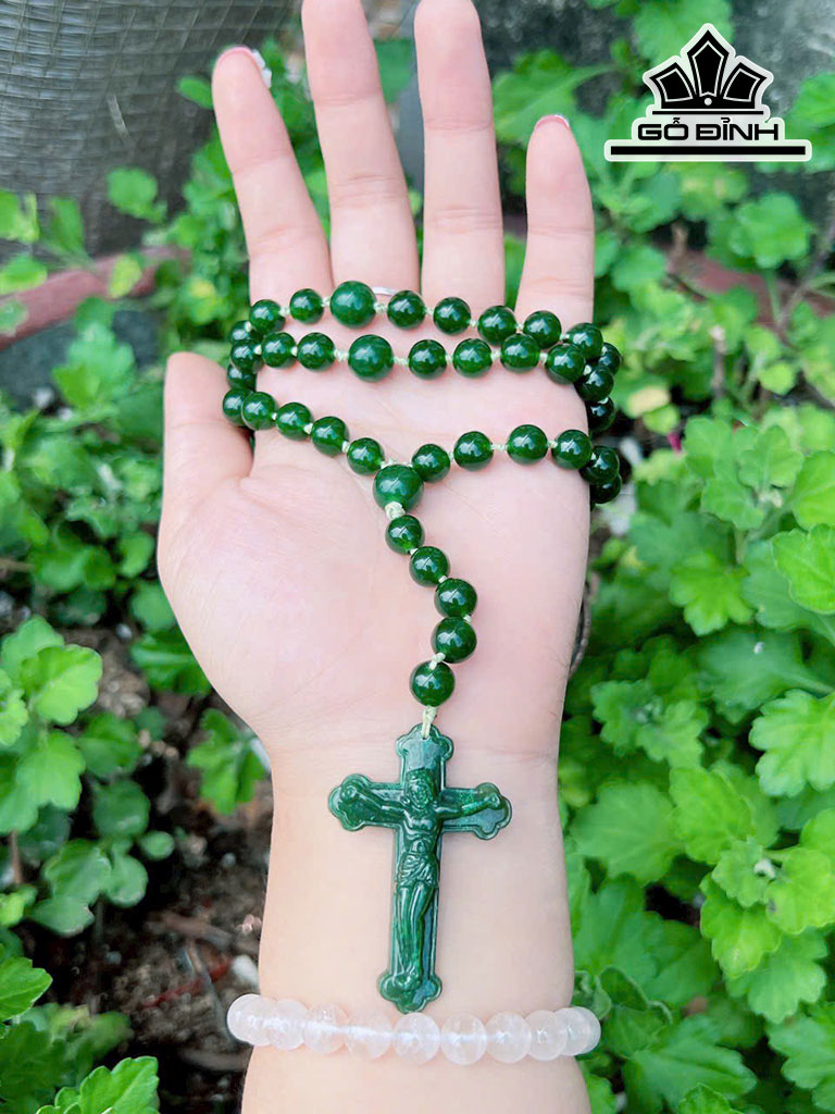 Chuỗi  Mân Côi Đá Ngọc Bích (Nephrite Jade)