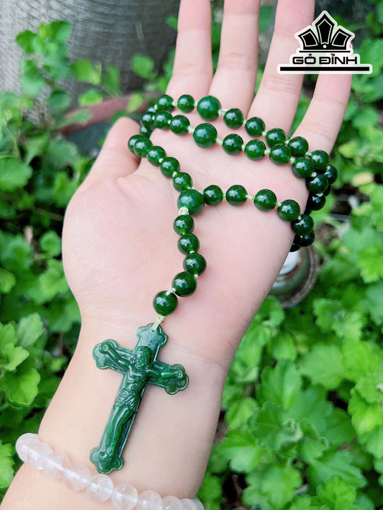 Chuỗi  Mân Côi Đá Ngọc Bích (Nephrite Jade)