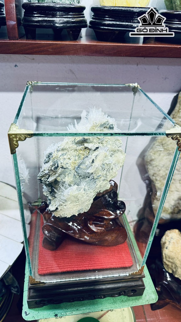 Bông Hoa Ưu Đàm Đá Trầm Tích Cao 33 Ngang 19 (cm) 5kg