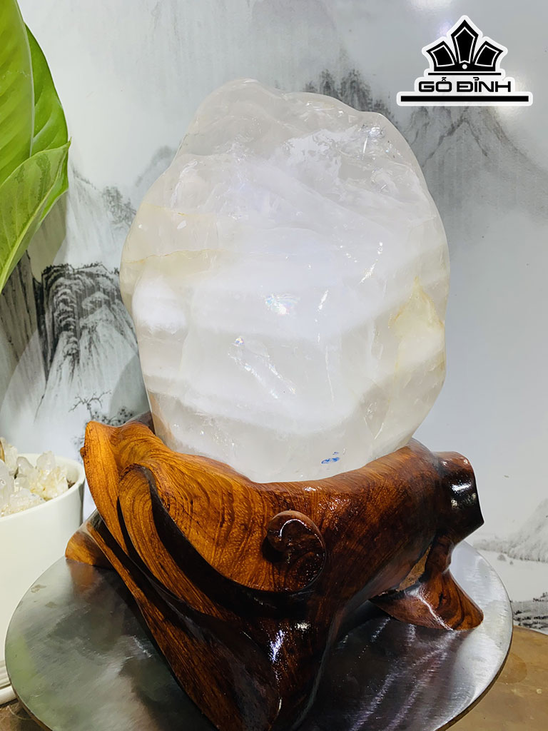 Núi Cảnh Đá Thạch Anh Trắng Cao 38 Ngang 28 (cm) 17,5kg