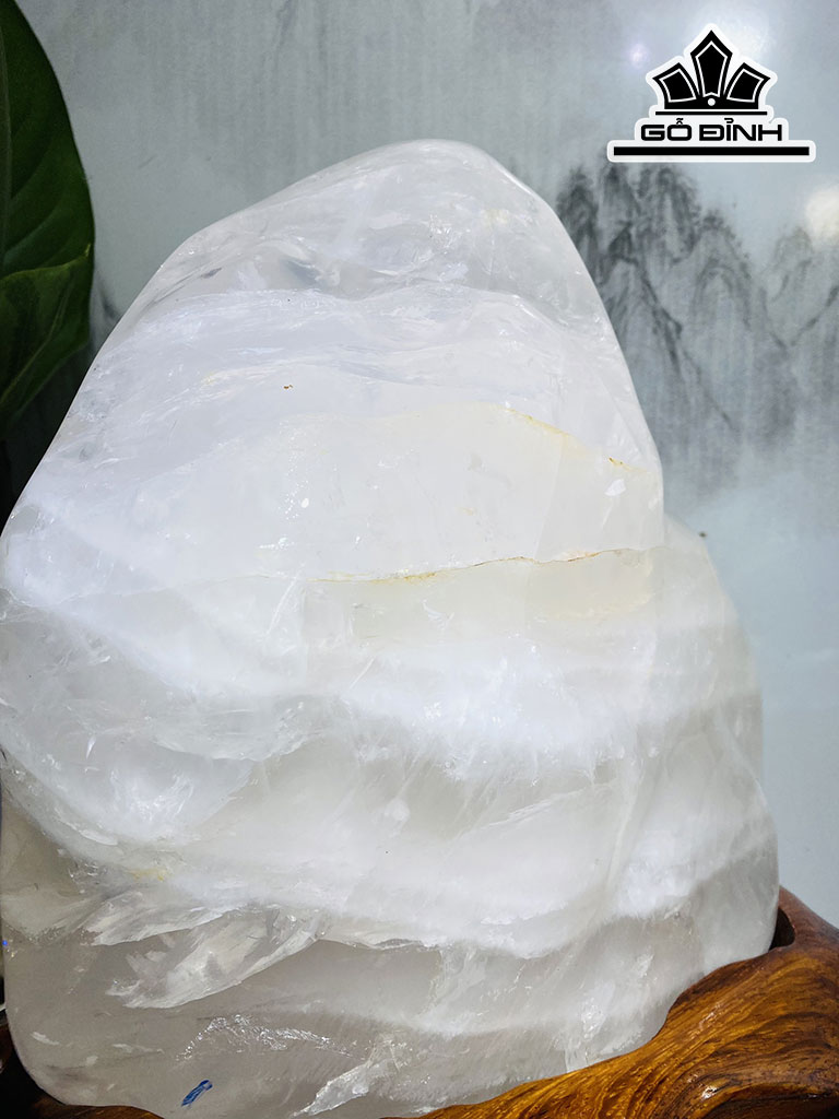 Núi Cảnh Đá Thạch Anh Trắng Cao 38 Ngang 28 (cm) 17,5kg