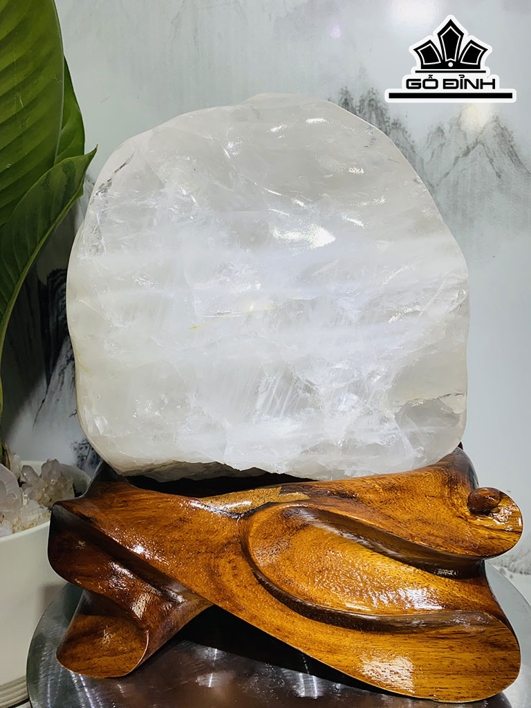 Núi Cảnh Đá Thạch Anh Trắng Cao 38 Ngang 28 (cm) 17,5kg