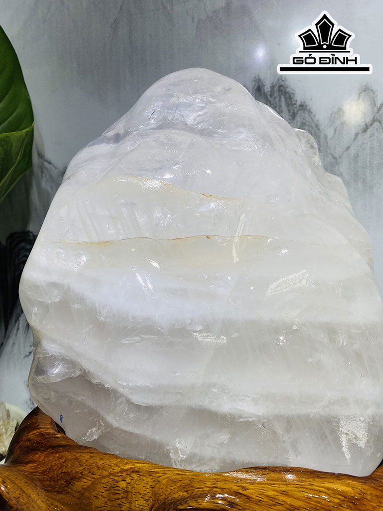 Núi Cảnh Đá Thạch Anh Trắng Cao 38 Ngang 28 (cm) 17,5kg
