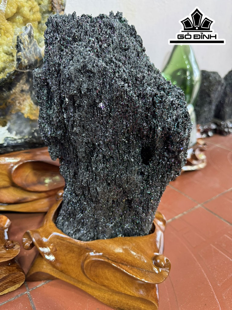 Tác Phẩm Đá Nham Thạch Cao 38 Ngang 18 (cm) 6,5kg