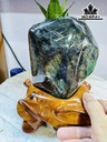 Tác Phẩm Hắc Nguyệt Quang Đá Xà Cừ (Labradorite) Cao 20 Ngang 14 (cm) 2,8kg