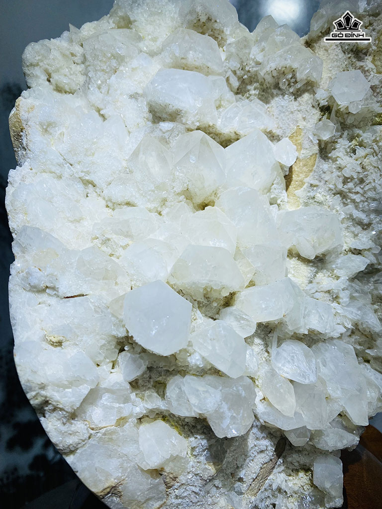 Tinh Thể Đá Thạch Anh Trắng Cao 32 Ngang 20 (cm) 7,4kg