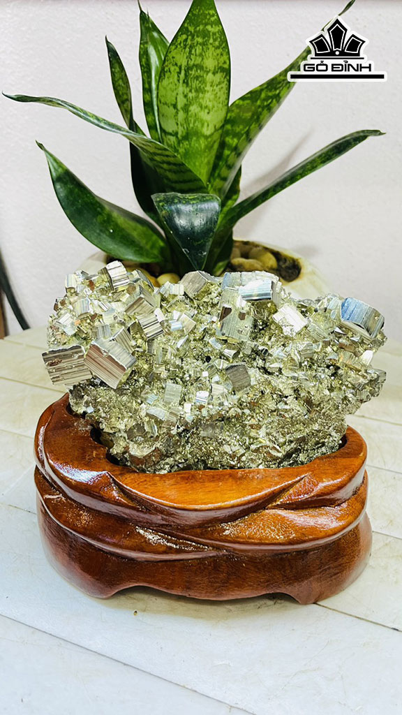 Vàng Găm Tinh Thể Đá Pyrite Cao 12 Ngang 15 (cm) 2,1kg