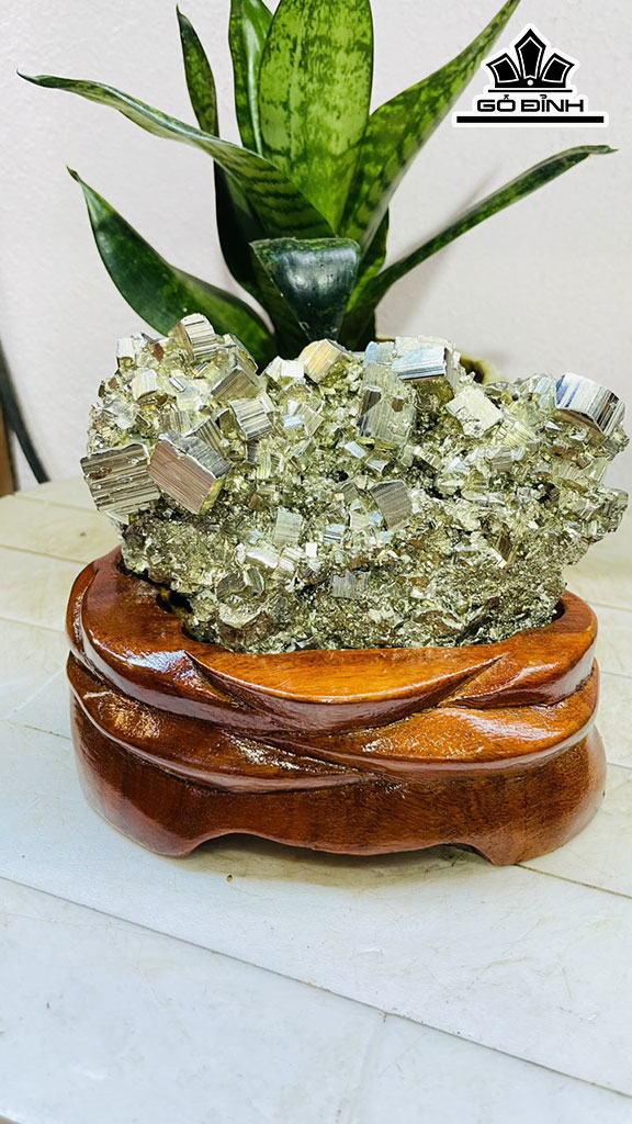 Vàng Găm Tinh Thể Đá Pyrite Cao 12 Ngang 15 (cm) 2,1kg