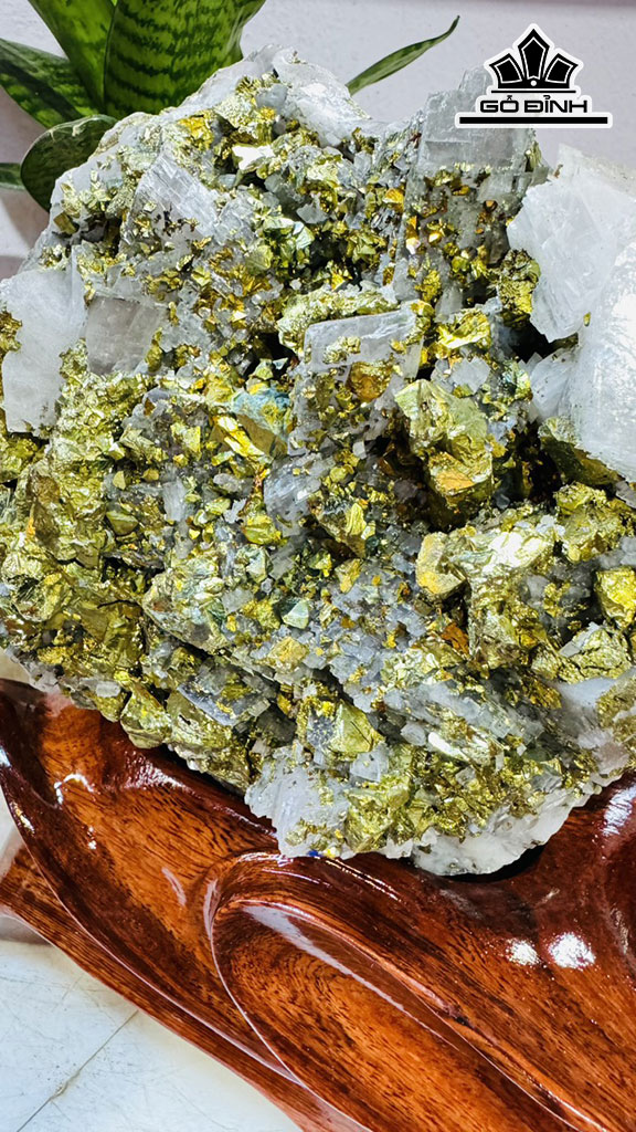 Vàng Găm Tinh Thể Đá Pyrite Cao 22 Ngang 17 (cm) 4,3kg