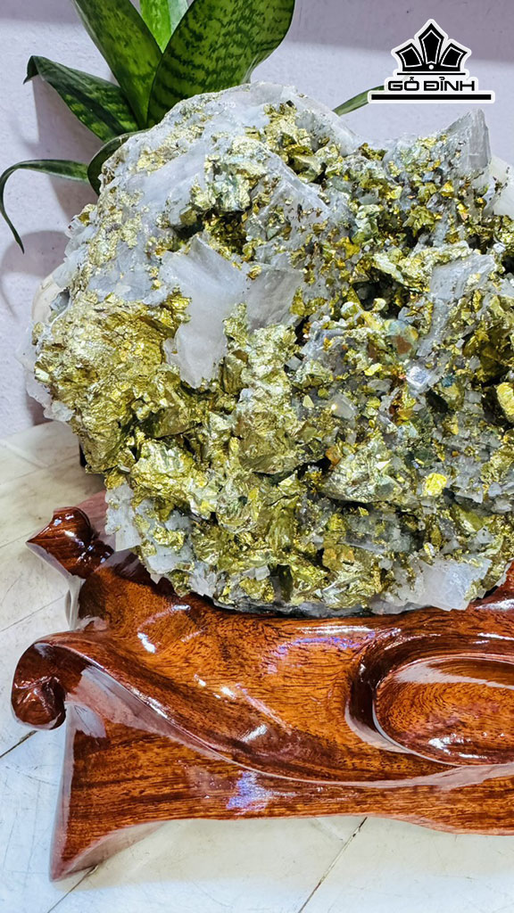 Vàng Găm Tinh Thể Đá Pyrite Cao 22 Ngang 17 (cm) 4,3kg