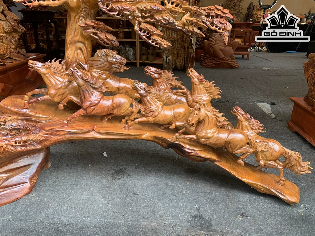 Tượng Bát Mã Quần Tùng Gỗ Hương Cao 101 Ngang 126 Sâu 38 (cm)