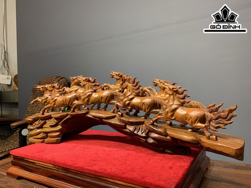 Tượng Bát Mã Truy Phong Gỗ Ngọc Am Cao 32 Ngang 100 Sâu 20 (cm)