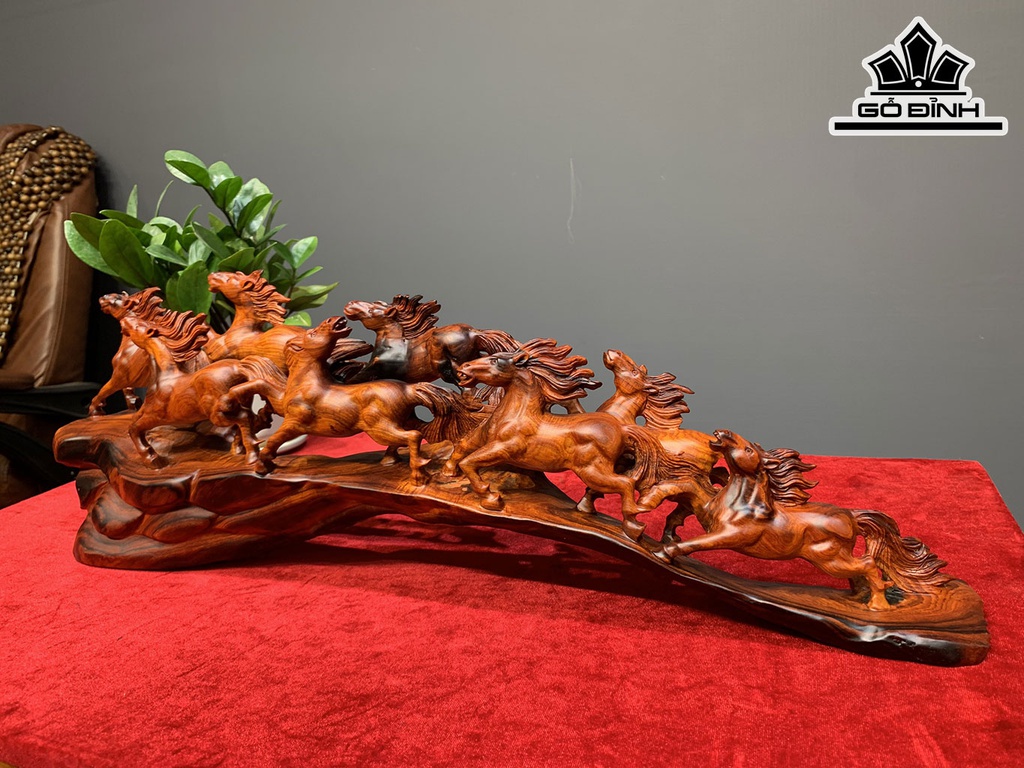 Tượng Bát Mã Truy Phong Gỗ Trắc Cao 18 Ngang 58 Sâu 11 (cm)