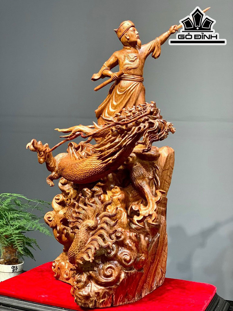 Tượng Trần Quốc Tuấn Gỗ Hương Cao 85 Ngang 50 Sâu 43 (cm)