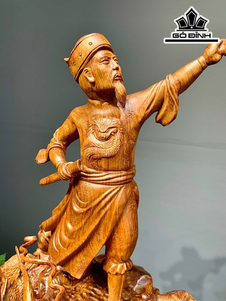 Tượng Trần Quốc Tuấn Gỗ Hương Cao 85 Ngang 50 Sâu 43 (cm)