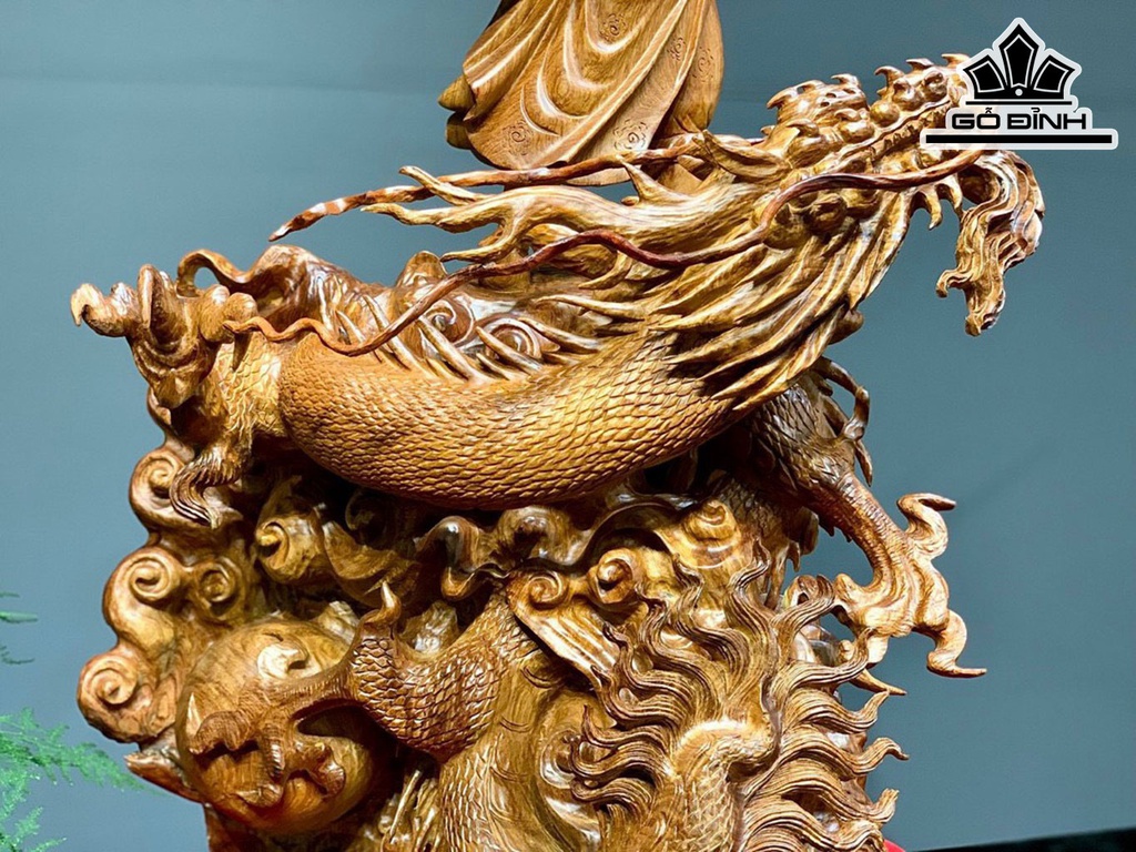 Tượng Trần Quốc Tuấn Gỗ Hương Cao 85 Ngang 50 Sâu 43 (cm)