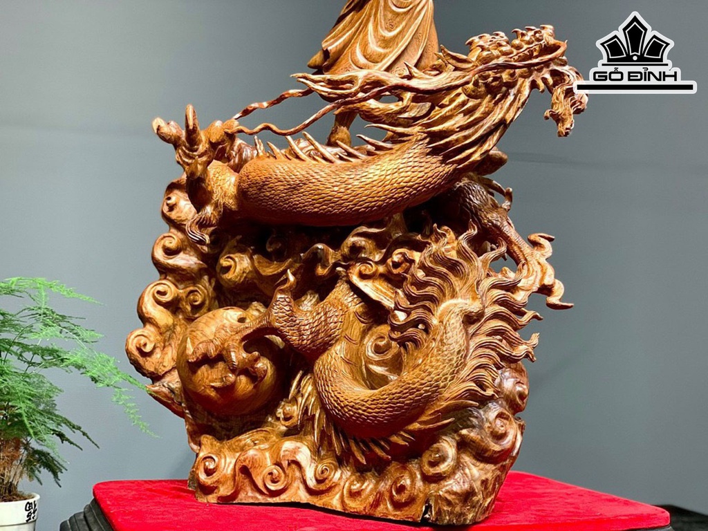 Tượng Trần Quốc Tuấn Gỗ Hương Cao 85 Ngang 50 Sâu 43 (cm)