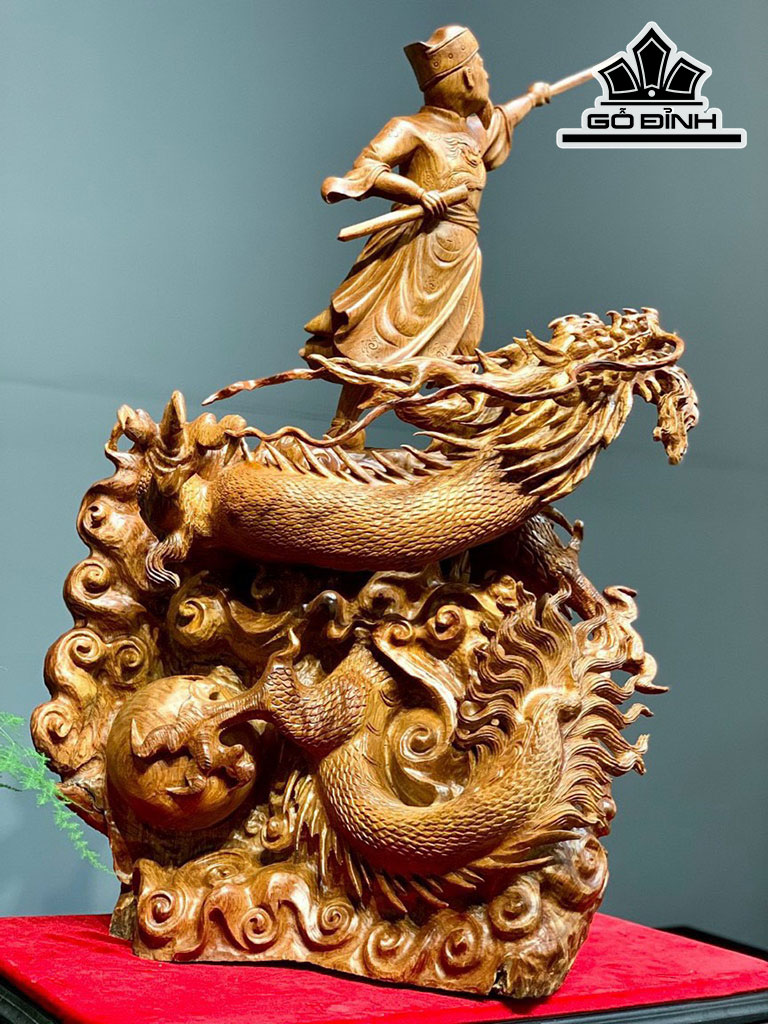 Tượng Trần Quốc Tuấn Gỗ Hương Cao 85 Ngang 50 Sâu 43 (cm)