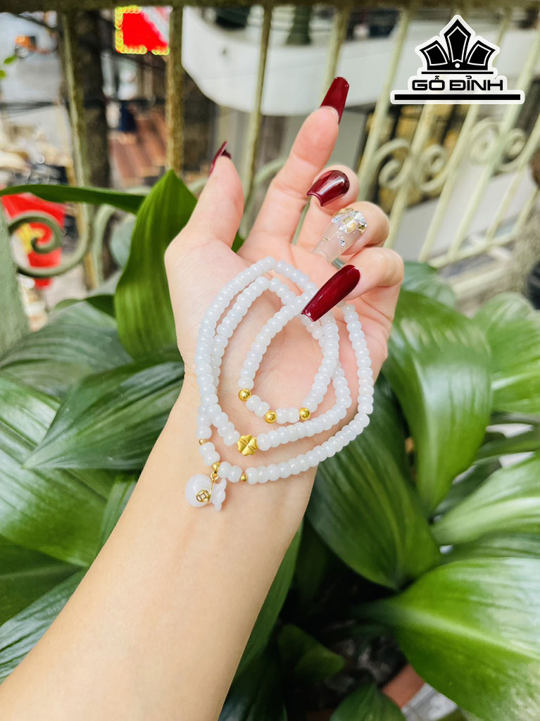 Chuỗi Đá Bạch Ngọc Cỏ Bi Vàng