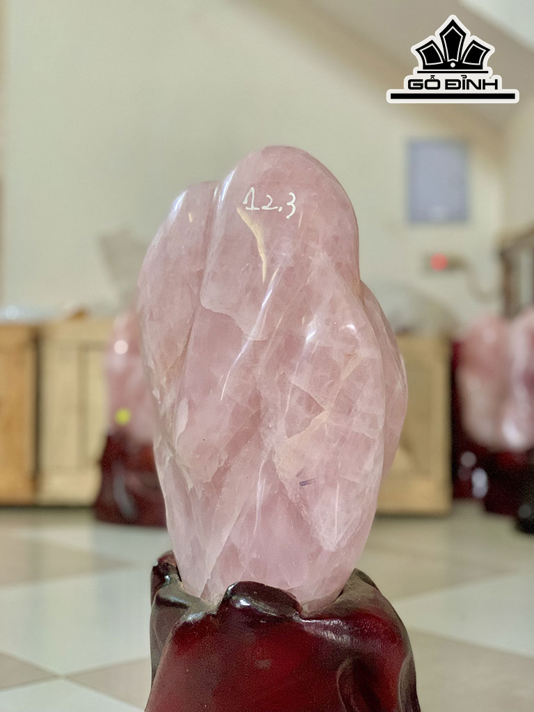 Đá Cảnh Đá Thạch Anh Hồng Cao 35 Ngang 17 (cm) 12,3kg