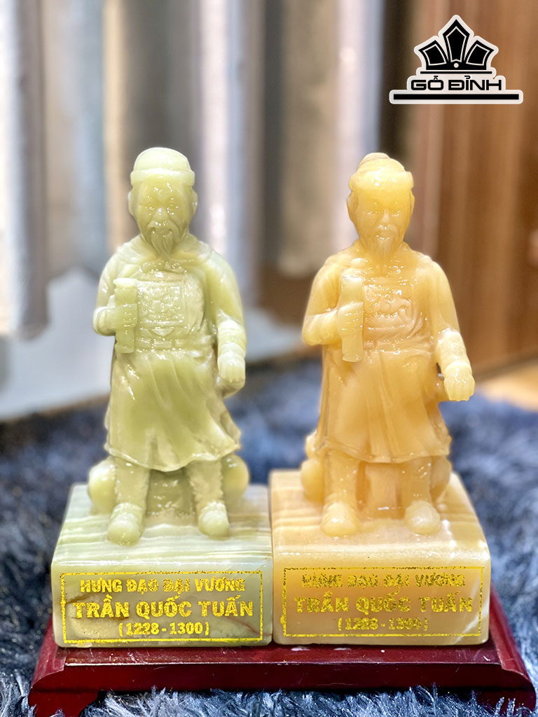 Tượng Trần Quốc Tuấn Đá Ngọc Hoàng Long Cao 20 (cm)