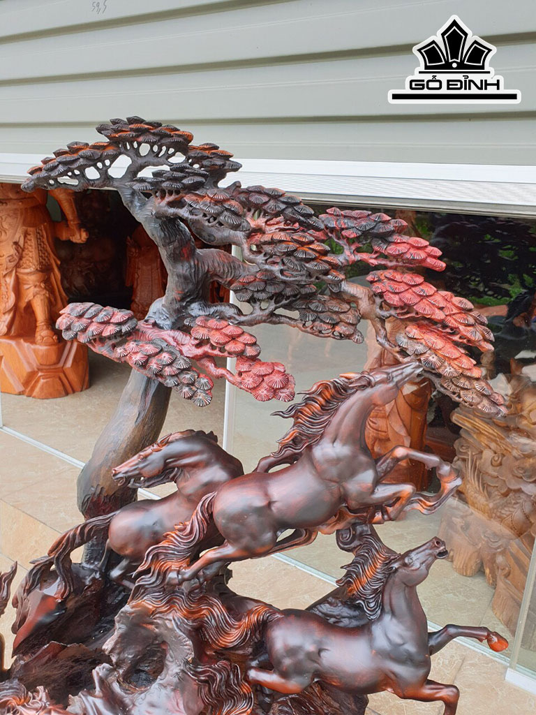 Tượng Bát Mã Gỗ Trắc Cao 110 Ngang 106 Sâu 50 (cm)