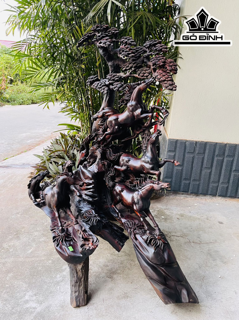 Tượng Bát Mã Quần Tùng Gỗ Trắc Cao 108 Ngang 106 Sâu 50 (cm)